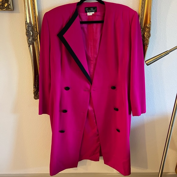 Magenta coat with asymmetrical lapel - Picture 1 of 5